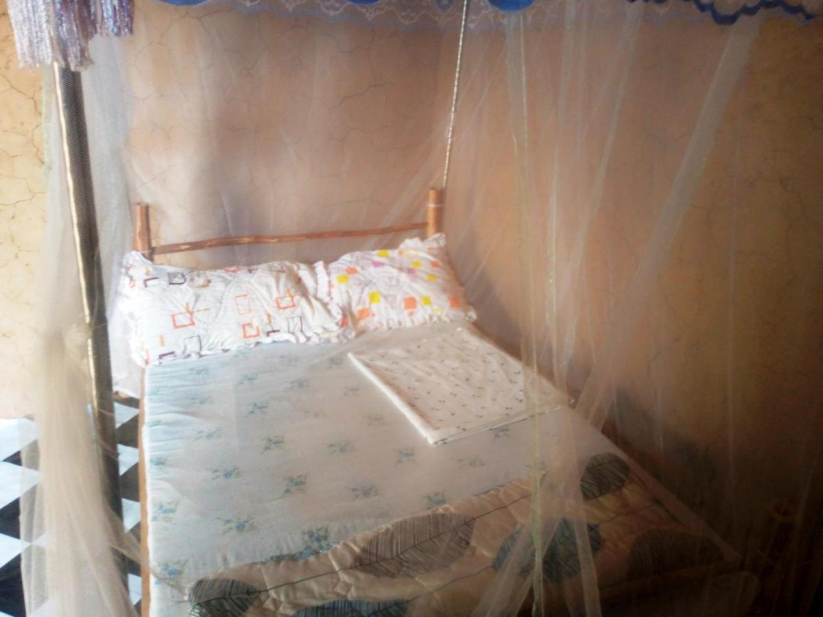 Mbunga Community Tourism Campsite Касесе Экстерьер фото